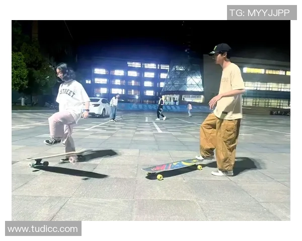 武汉滑板队协作创新引发热议滑板文化新变革