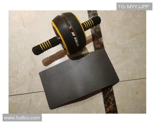 腹肌锻炼器材推荐：有效塑形的器材图片与使用方法
