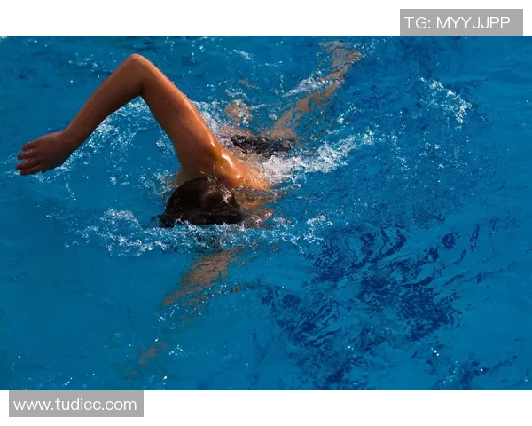 蝶泳技巧与训练方法解析 提升速度与稳定性的全面指南 蝶泳技巧与训练方法解析 提升速度与稳定性的全面指南