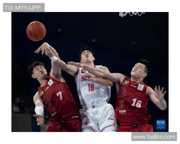 12月26日上海男篮迎战北京首钢期待精彩对决与球迷共庆篮球盛宴