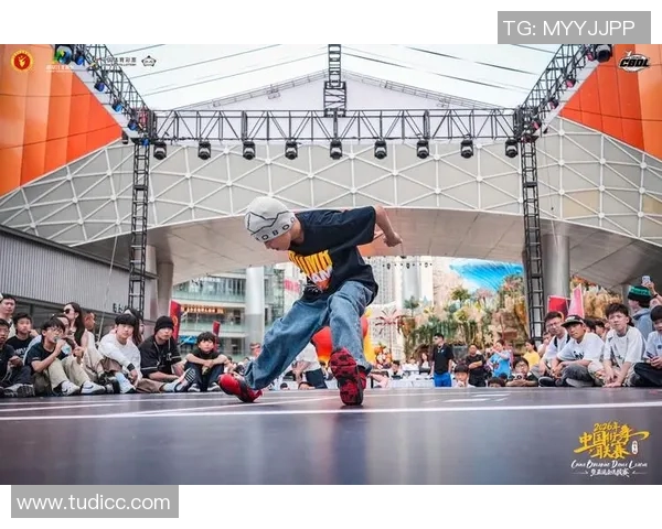 南京滑板队在全国街舞大赛中的精彩表现与实力点评分析 南京滑板队在全国街舞大赛中的精彩表现与实力点评分析