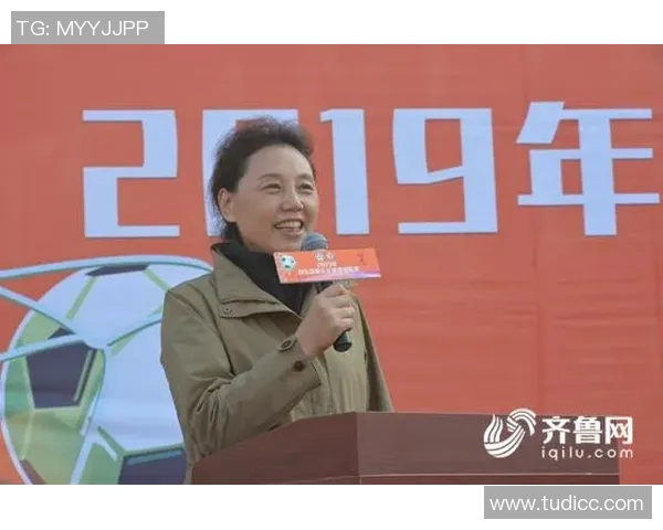 专访黄芳:探讨足球成功背后的秘诀与策略 专访黄芳:探讨足球成功背后的秘诀与策略